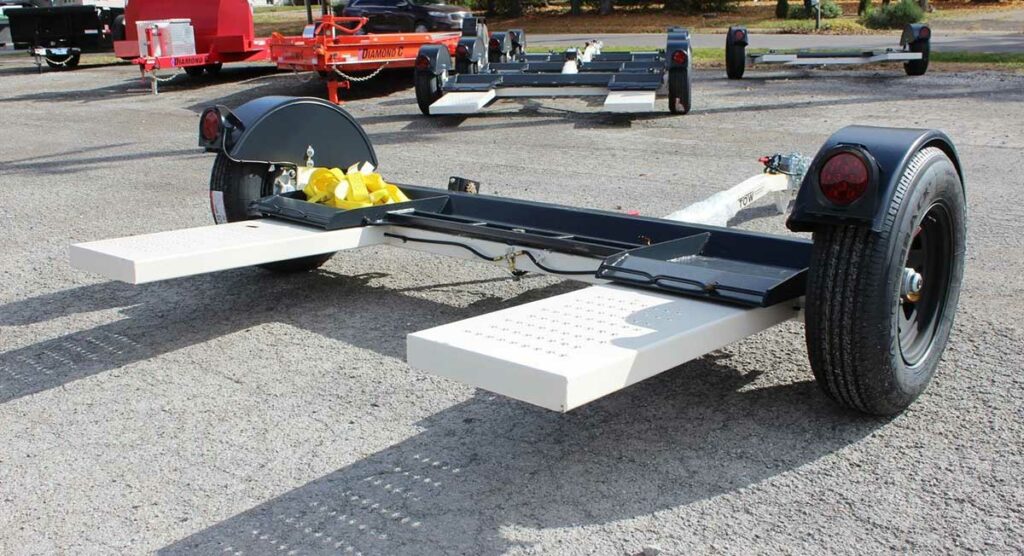 Car Trailer vs. Tow Dolly: Which Should You Choose? 